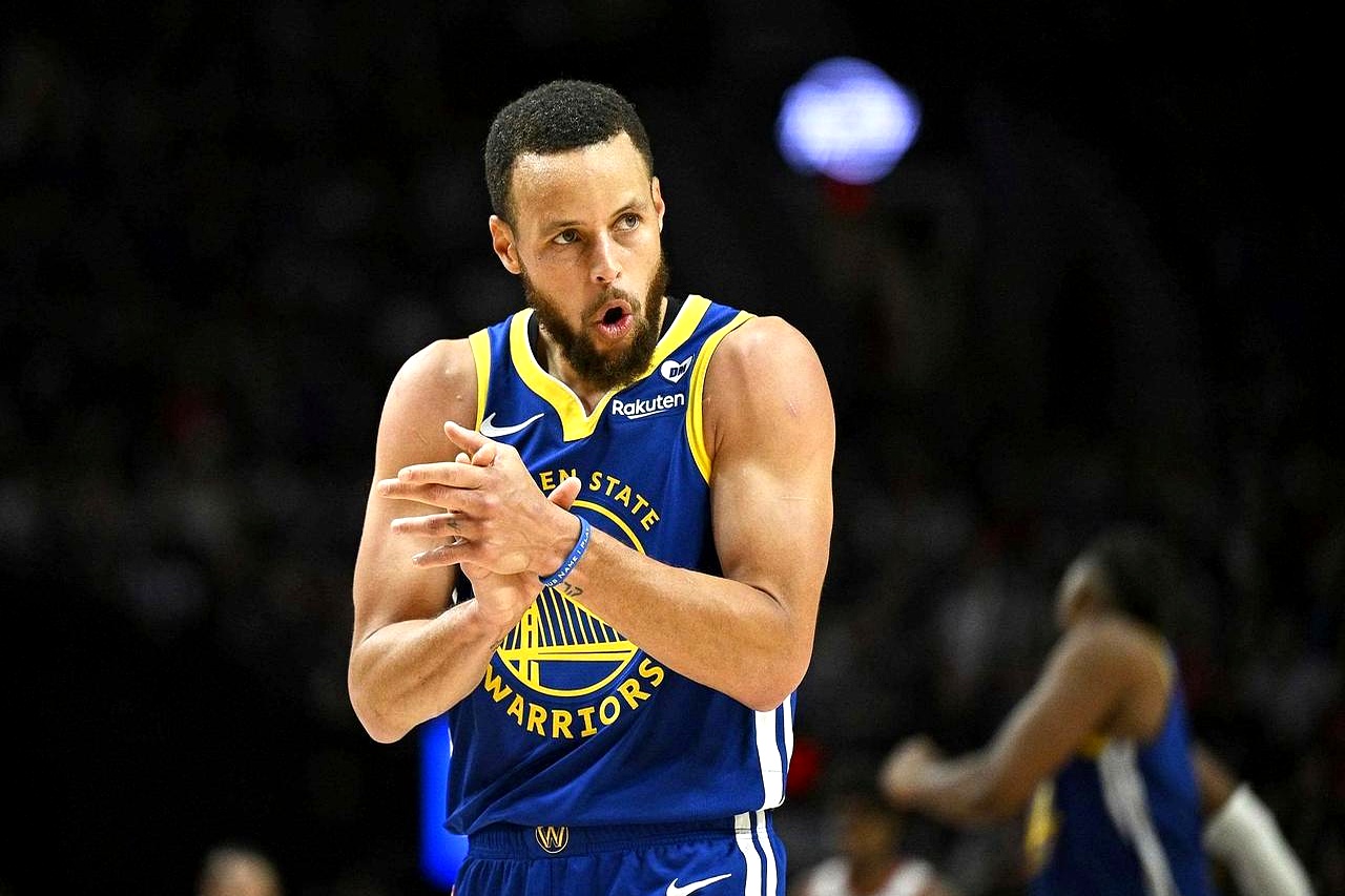 英雄联盟下注-库里历史投篮命中数突破球，NBA传奇继续的简单介绍