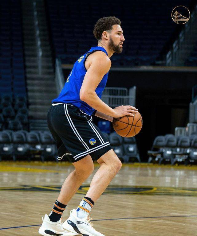 关于柏林联盟球队收到伤员好消息，完整备战的信息